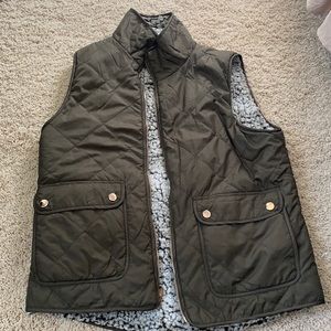Reversible vest